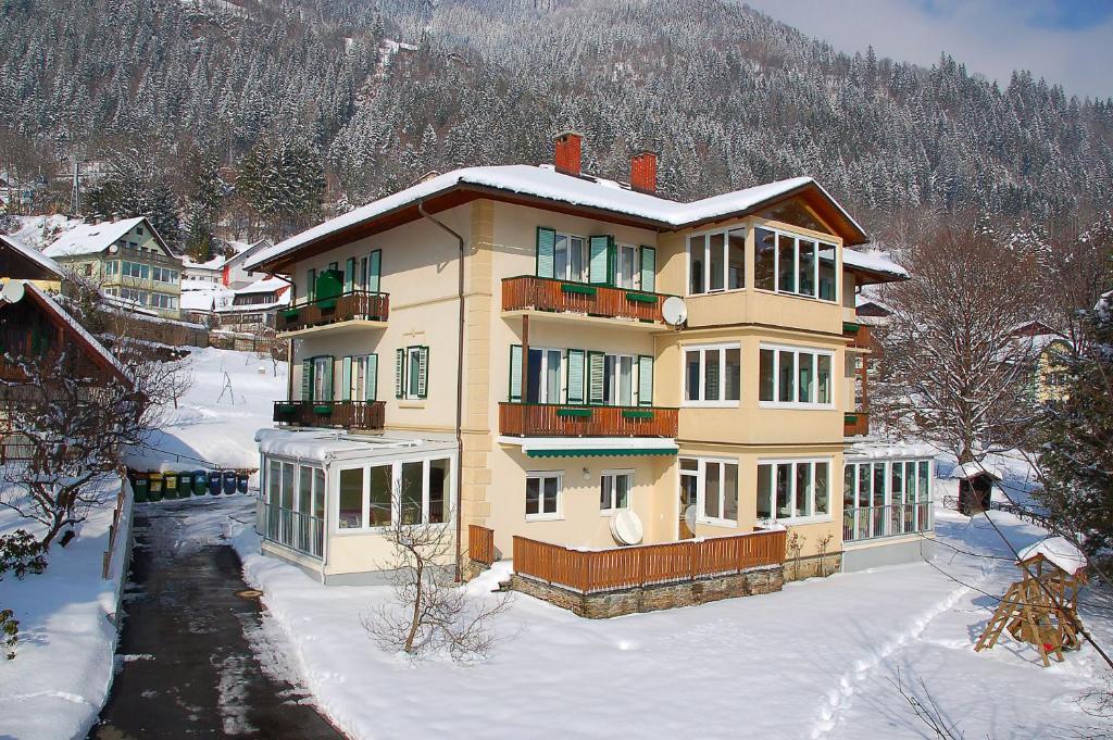 Villa Marienhof Annenheim Exteriör bild